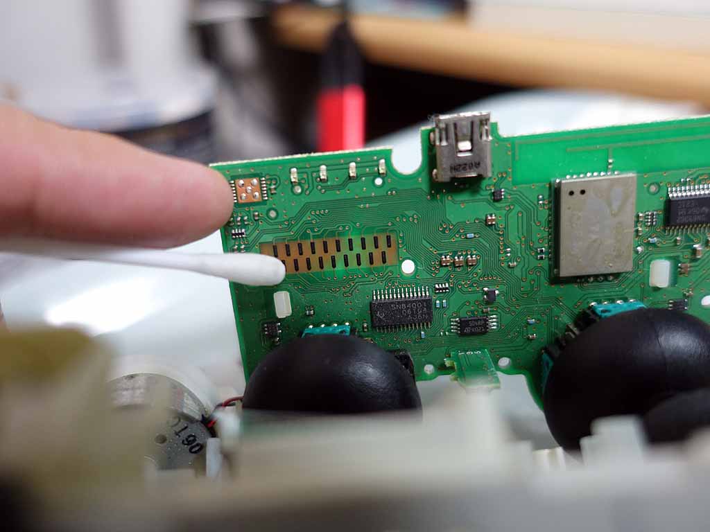 PS3コントローラーDUALSHOCK3修理(接点掃除3)